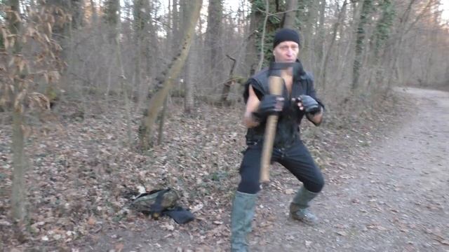 Базовая техника боя топором «АТАМОЙ-КИНГ» № 14: атака «петлёй» смотреть онлайн