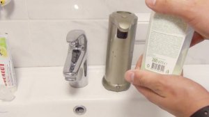 Автоматический диспенесер жидкого мыла для ванной – бюджетный Вариант