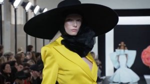 Nina Ricci - Осень/Зима 2023/24 Париж