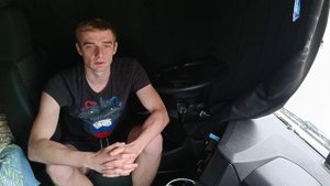Работа в транспортной компании Delko без стажа, без опыта. Рабочие моменты профессии ДАЛЬНОБОЙЩИК.