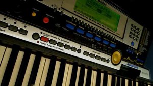 YAMAHA PSR 540 (DEMO songs) HiQ sound