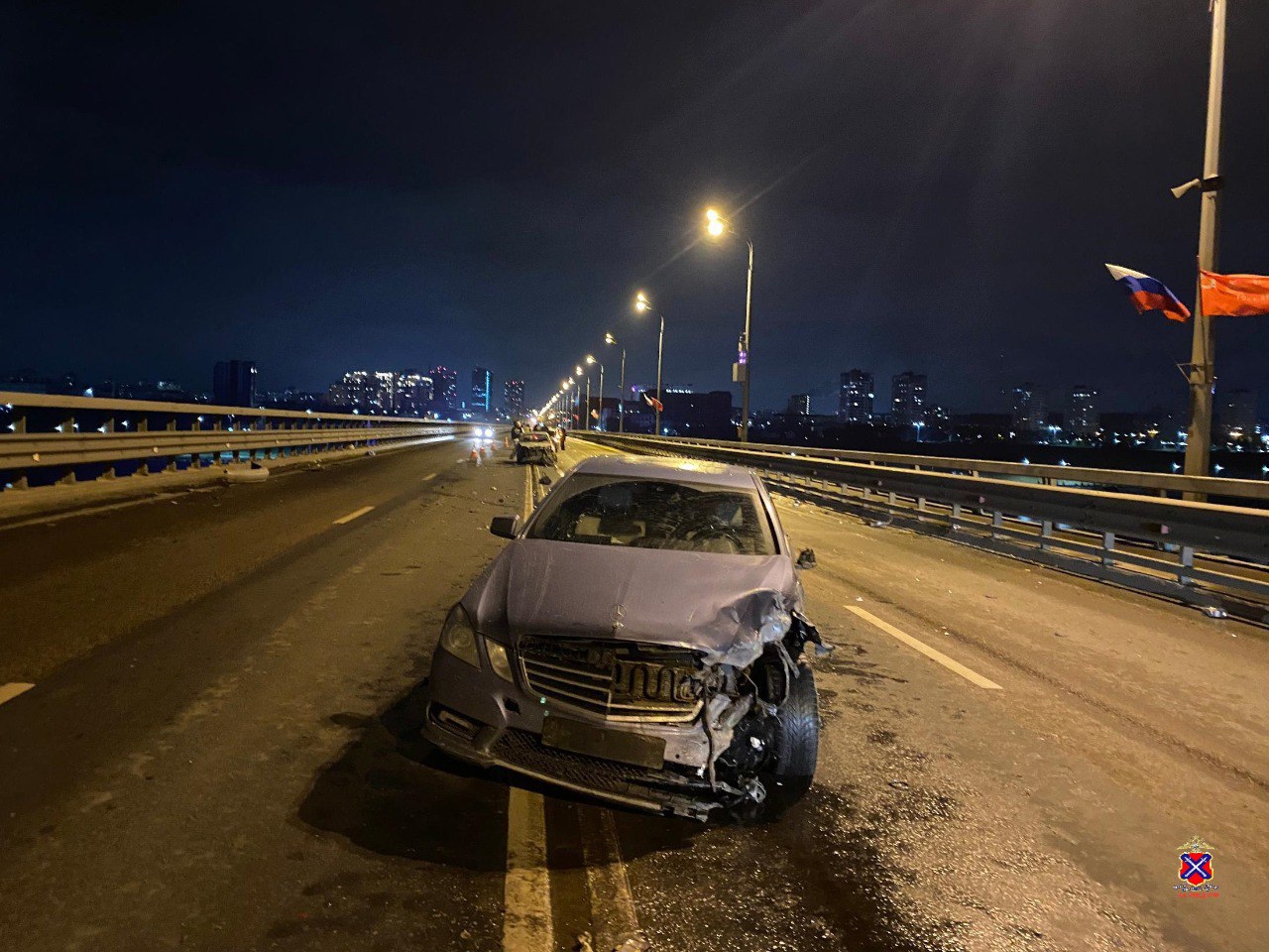 Массовое ДТП с 3 пострадавшими на «танцующему» мосту в Волгограде попало на видео