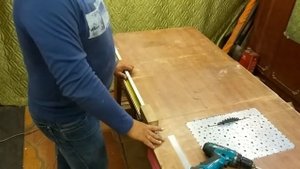 Самодельный стол верстак с циркуляркой и фрезером.Часть 1. Переснято!