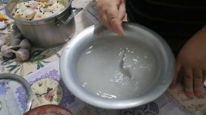 Солим сало в рассоле с чесноком ! Сало тает во рту.  Правильный рецепт!