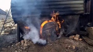 как делают древесный уголь бочка идет газом