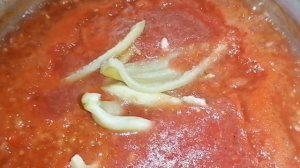 Болгарский перец в томатном соке?