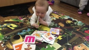 КАК РЕБЕНОК УЧИТСЯ ПОЛЗАТЬ