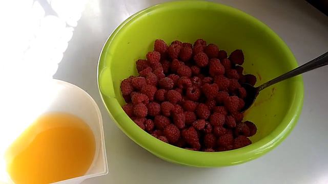 ДЕСЕРТЫ ИЗ МАЛИНЫ НА ЗИМУ. смотреть онлайн