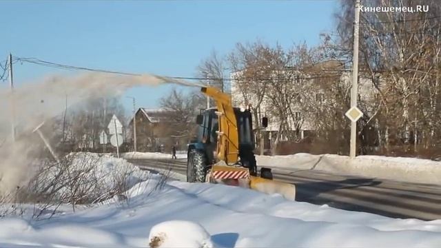 В Кинешме появился фрезерно роторный снегоочиститель смотреть онлайн