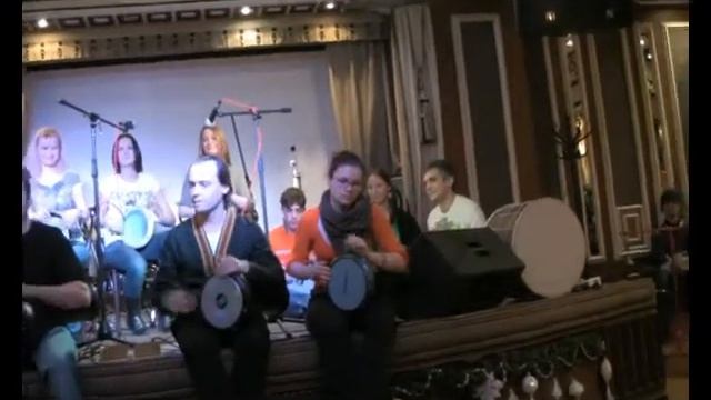 Выступление средней группы школы Ethnobeat - Этнобит смотреть онлайн