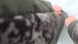 ЛОВЛЯ СУДАКА НА БАЛАНСИР, ВЕСНОЙ, ПО ПОСЛЕДНИМУ ЛЬДУ..mp4