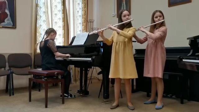 Украинская народная песня "Ой лопнув обруч" смотреть онлайн