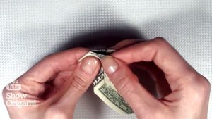 Оригами из денег -  Как сделать кролика из доллара