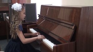 Бережная Татьяна 9 лет М.Клементи Сонатина фа-мажор соч, 38№3, I ч. Э. Григ. Танец из Йольстера.