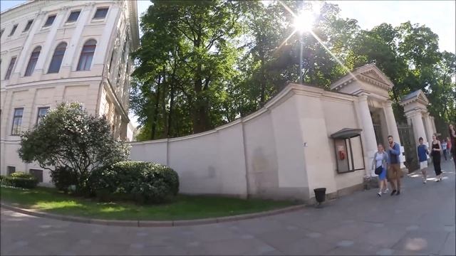 #832 Россия Санкт Петербург Гуляю вдоль Невского проспекта Примеряю наряды