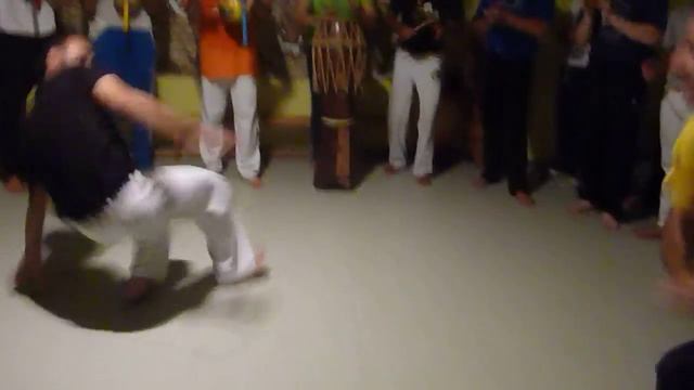 Roda at Mastre Cueca: Turkish and Sababa смотреть онлайн