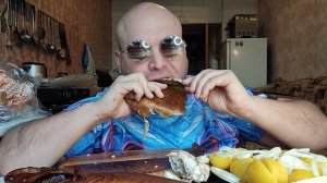 МУКБАНГ Судак и Окунь горячего копчения/ОБЖОР воскресный