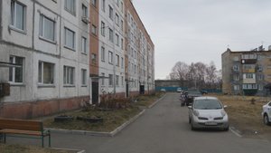 ВЫБРОСИЛ КОТЁНКА С ПЯТОГО ЭТАЖА