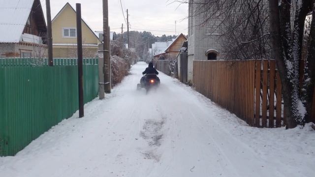 Снегоход BRP Safari Lynx 400 смотреть онлайн