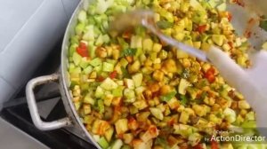 Кабачки тушеные с овощами-быстро и вкусно!