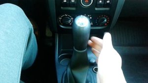 Видео: Как правильно включить третью передачу в ЛАДА ЛАРГУС?