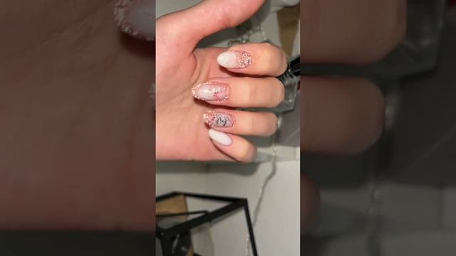 Стильный блестящий маникюр?#shorts смотреть онлайн