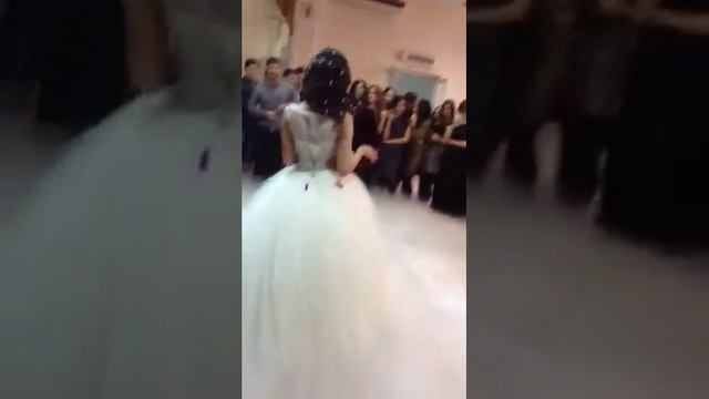 Вальс прекрасной парочки с Кавказа смотреть онлайн