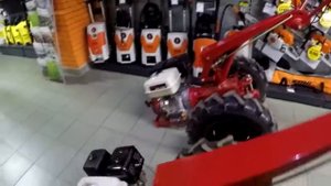 Видеообзор: размер колес мотоблока Беларус 13 л.с. и 9 л.с.