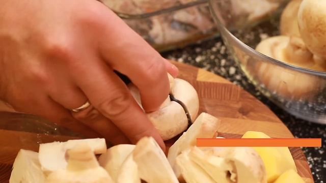 Рецепт щуки в духовці Щука в сметані з картоплею та грибами Смачний рецепт смотреть онлайн