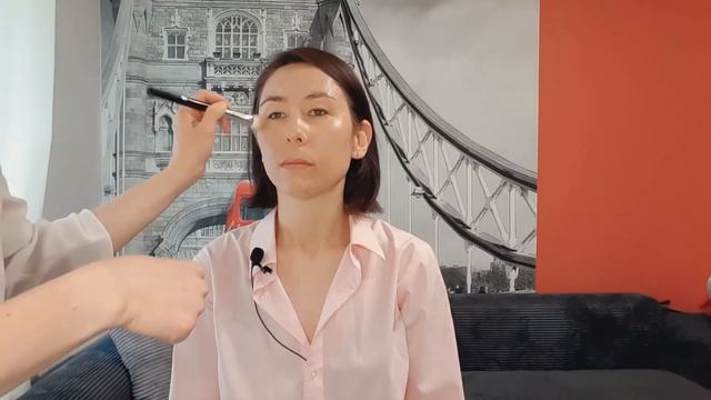 Как стать ВИЗАЖИСТОМ? Хочу работать визажистом, но БОЮСЬ начать? Туториал смотреть онлайн