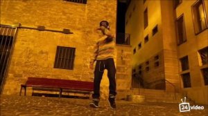 Крутой танец под дабстеп!!!