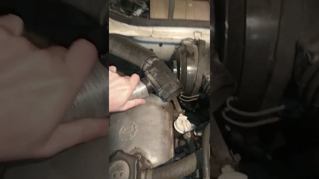 Утепление радиатора,карбюратора,отключение вентилятора охлаждения радиатора,Москвич 2141 смотреть онлайн