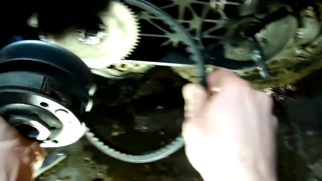 Ремонт Honda Dio AF-34 Black Часть 3 Снятие шкивов смотреть онлайн