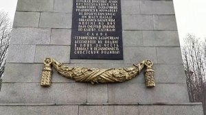 Памятники Мурманска. Памятник воинам 6-ой Героической комсомольской батареи