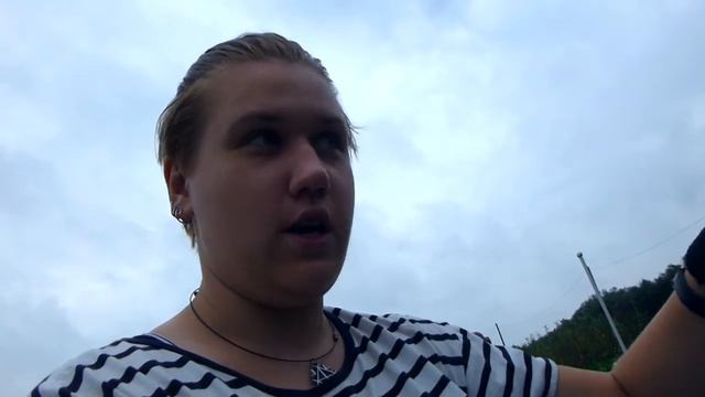 до самолета 4 часа, а мы поехали на поле лотосов за 44 километра смотреть онлайн