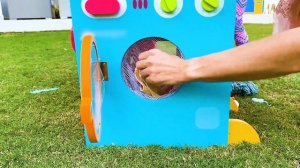 Так мы моем домик на Хэллоуин! Майя, Маша, Мия | Детские песни