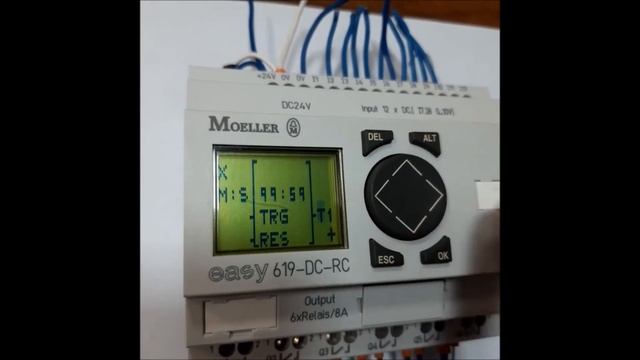 Строка меню ПАРАМЕТР контроллера Moeller смотреть онлайн