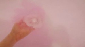 Как растворяется бурлящий шар для ванны Cafe Mimi Веселые игры