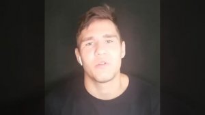 если быть честным, я не вывезу ещё один такой август | Автор стихотворения: и.врублевский