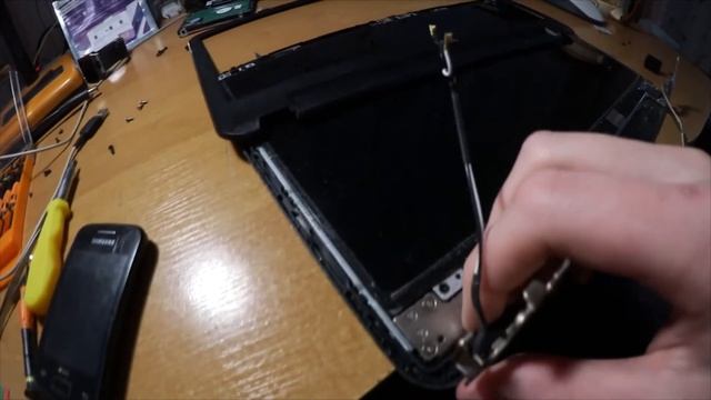 СМАЗЫВАНИЕ ПЕТЕЛЬ НОУТБУКА, РЕМОНТ ПЕТЕЛЬ DELL, ASUS смотреть онлайн