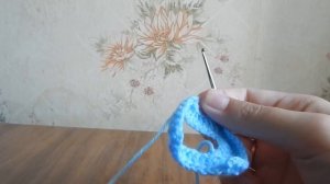 Одежда для кукол крючком. Свитер.