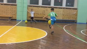Тренировка по футболу 5 лет