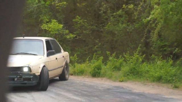 Грязные движухи , на Крымских серпантинах смотреть онлайн