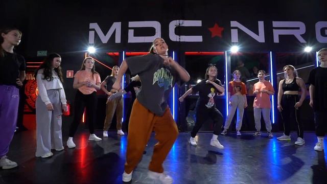 ТАСЯ БОРИСОВА // HIP-HOP // ПН/СР/ПТ 20:00 (Преображенка) // ВТ/ЧТ 19:00 (Новокузнецкая) смотреть онлайн