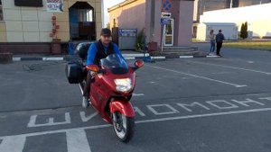 HONDA CBR 1100XX Мишаня взял Дрозда!