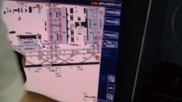 Airbus A380 - самый большой пассажирский лайнер в мире смотреть онлайн