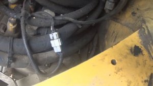 Экскаватор не едет?!