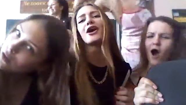 Арина Любителева "Школа" смотреть онлайн