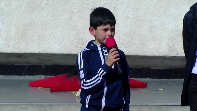 Речь десятилетнего мальчика на митинге против закона о запрете гвардейской ленты в городе Бельцы.