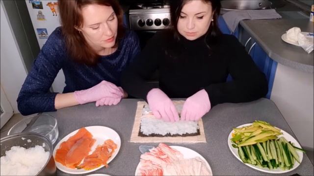 КАК ПРИГОТОВИТЬ РОЛЛЫ ДОМА / РОЛЛЫ С КРАБОВЫМИ ПАЛОЧКАМИ, ЗАПЕЧЕННЫЕ РОЛЛЫ, ФИЛАДЕЛЬФИЯ